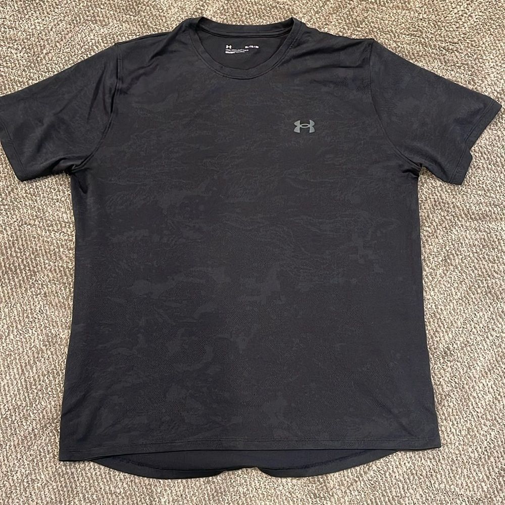 Under Armour Black Camo Tee Size XL